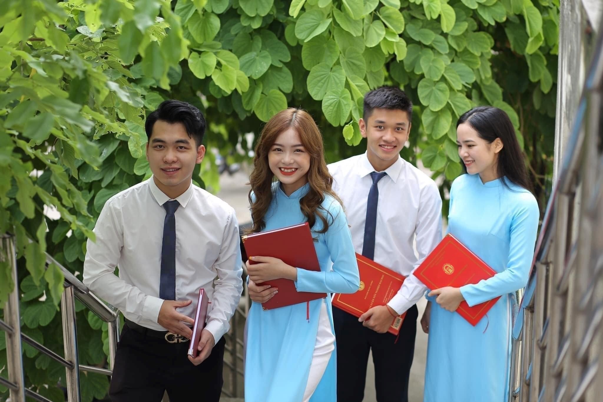 Đại học Mở Hà Nội tuyển sinh chương trình đào tạo [từ THPT, TC, CĐ lên ĐH] đào tạo từ xa 100%