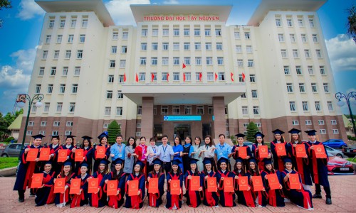 Điểm chuẩn Đại học Tây Nguyên năm 2023 cao nhất 26 điểm