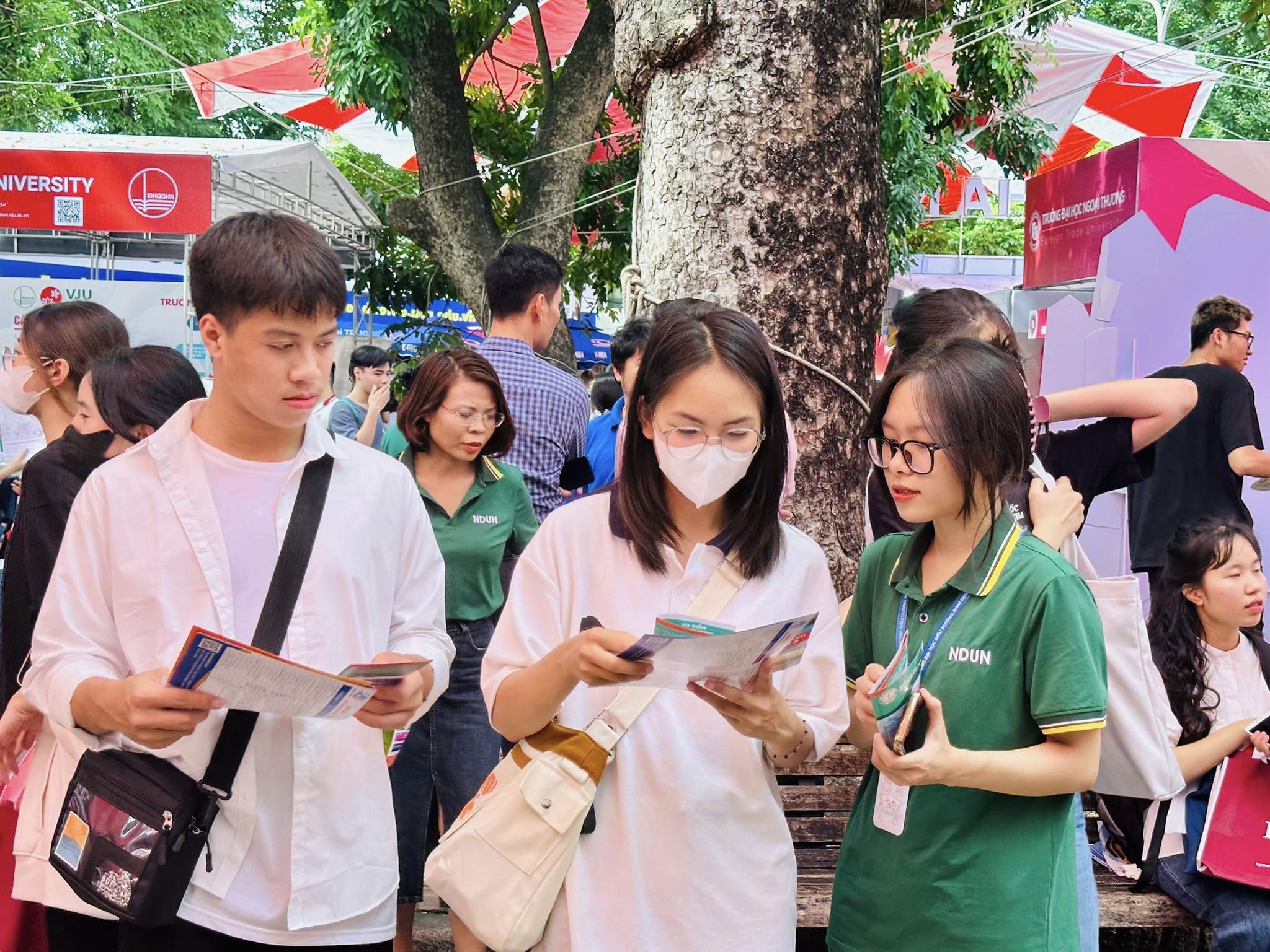 Điểm chuẩn Trường Đại học Điều dưỡng Nam Định năm học 2023 – 2024: Tăng hay giảm